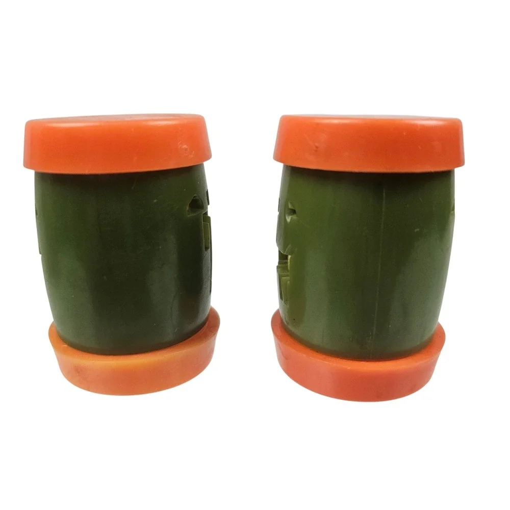Vintage St. Labre Indian School Montana Plastic Salt Pepper Shakers Green Orange